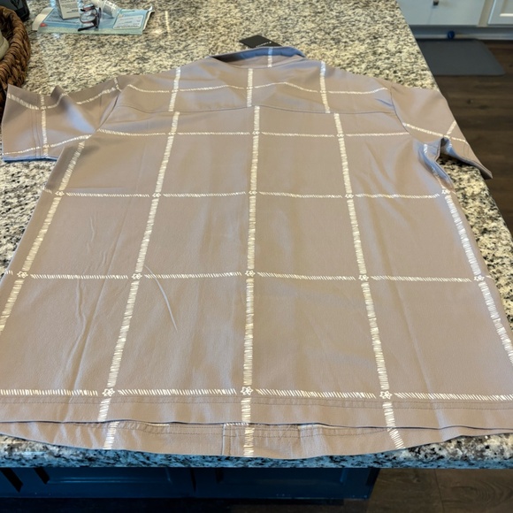 NWT Fabletics The Cabana Button Up Brutalist Khaki Tropi Check - Small - Picture 2 of 6